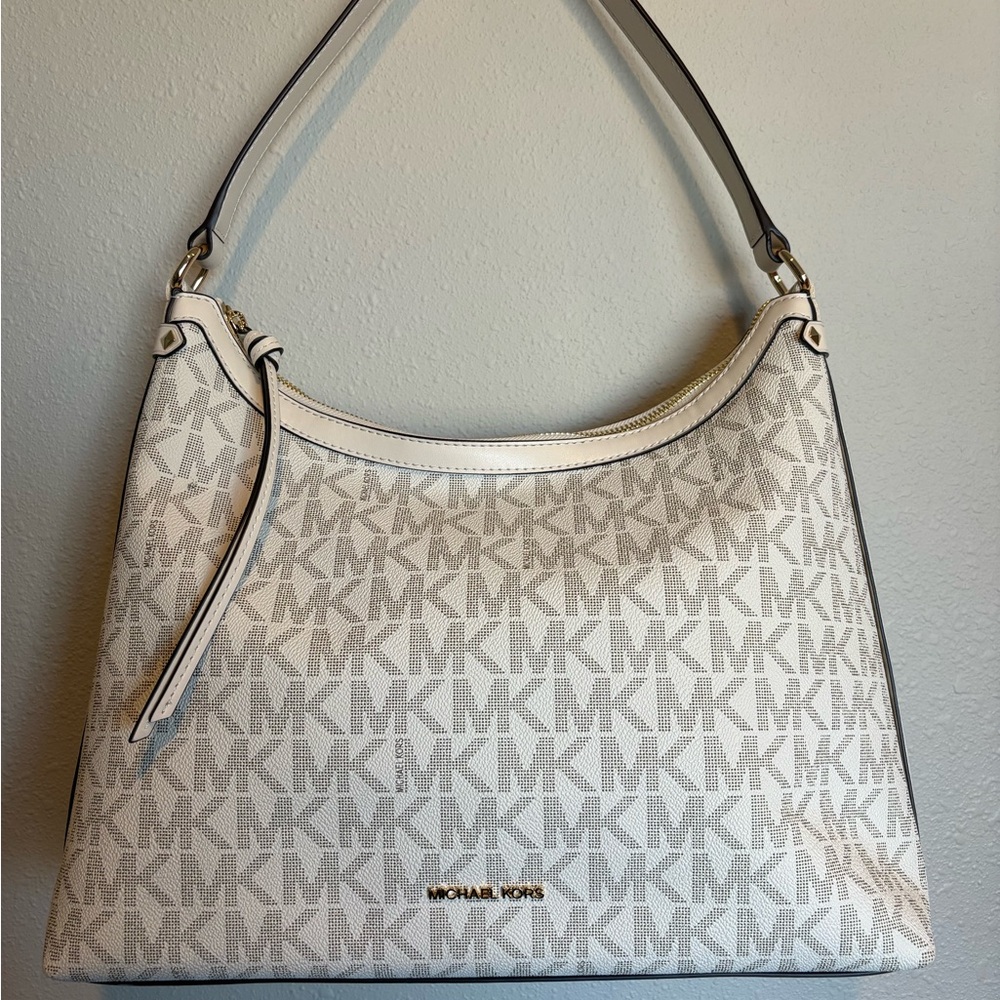 NWOT Michael Kors Monogrammed Cream Shoulder Bag